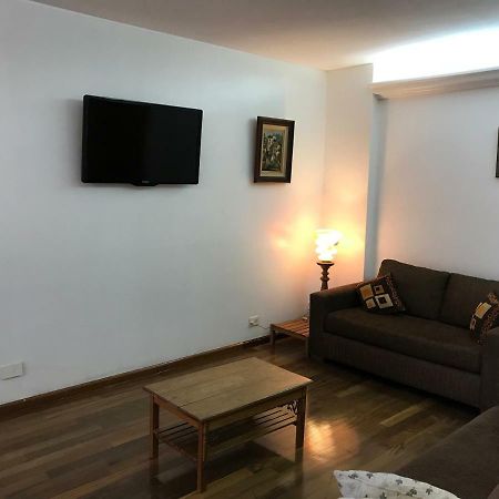 Cabildo Y Juramento Con Parrilla Apartman Buenos Aires Kültér fotó