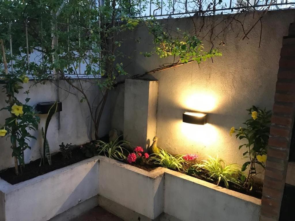 Cabildo Y Juramento Con Parrilla Apartman Buenos Aires Kültér fotó