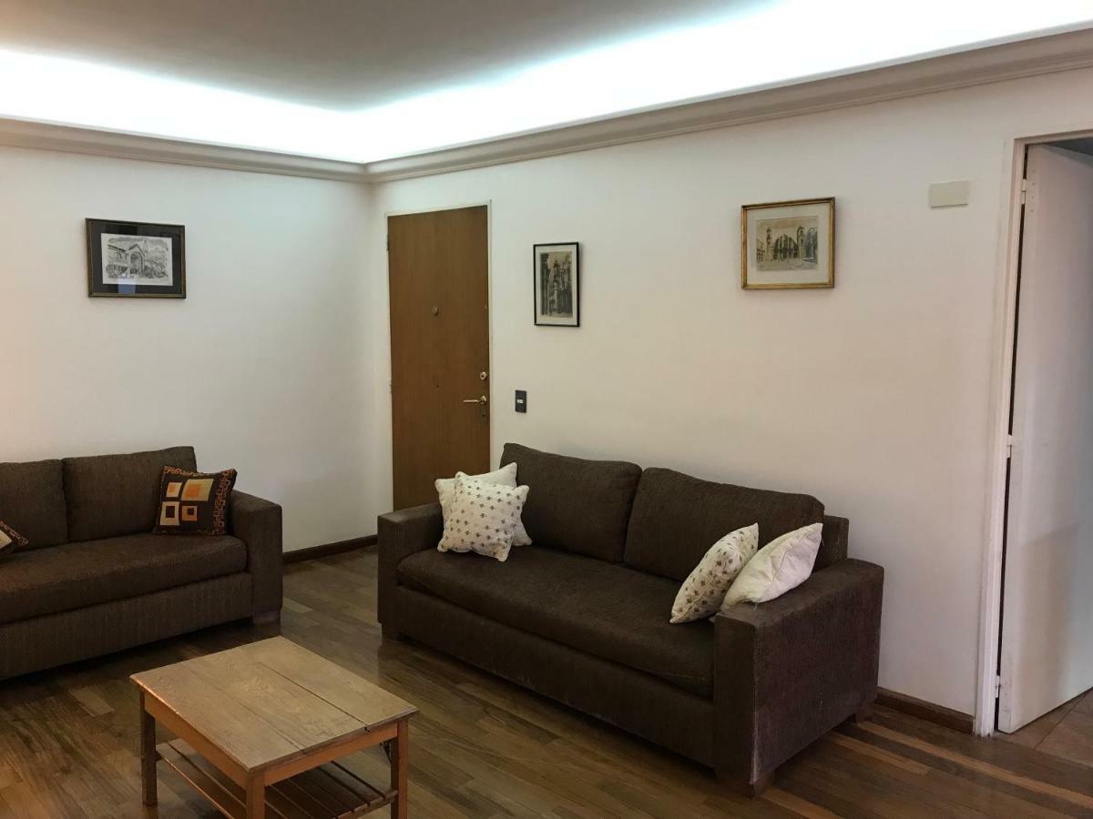 Cabildo Y Juramento Con Parrilla Apartman Buenos Aires Kültér fotó